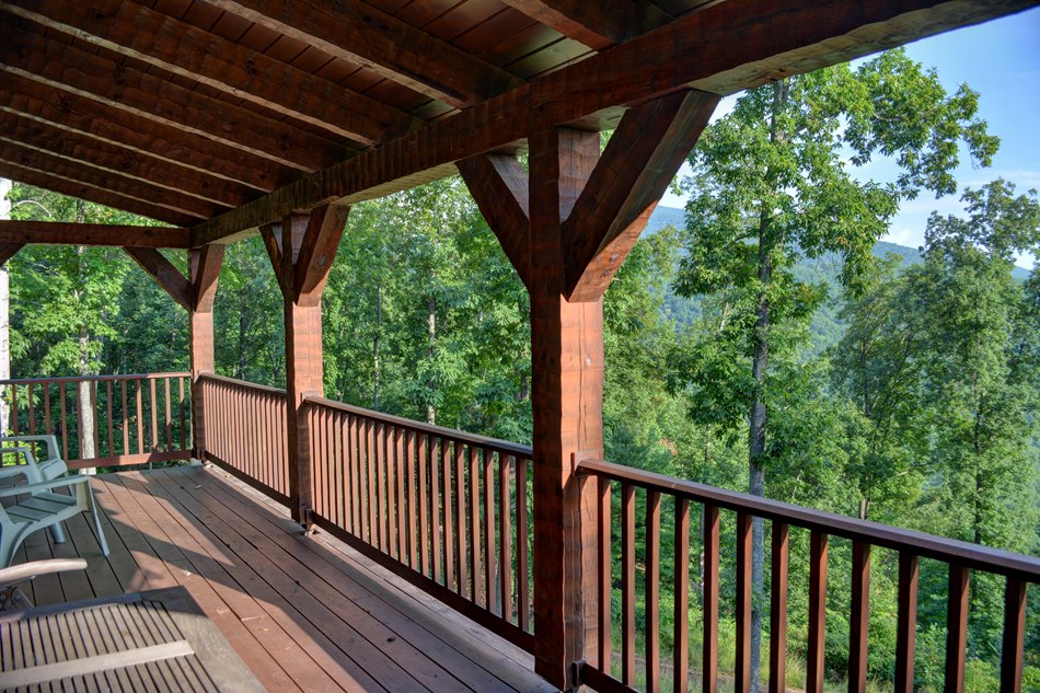 Blue Ridge Mountain Cabin For Sale